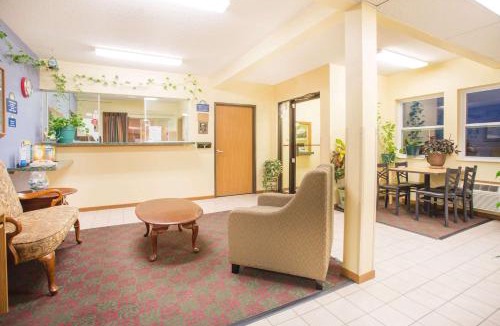 Lexington Hotel | Days Inn by Wyndham Lexington NE