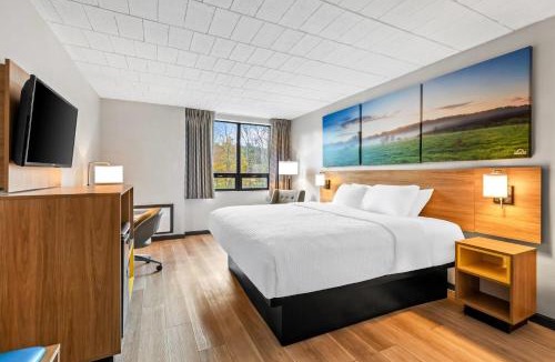 Ferndale Hotel | Days Inn by Wyndham Liberty