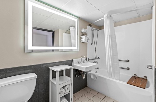 Liberty Hotel | Days Inn by Wyndham Liberty