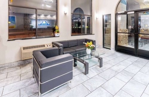 Los Lunas Hotel | Days Inn by Wyndham Los Lunas