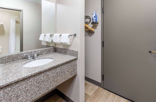 Los Lunas Hotel | Days Inn by Wyndham Los Lunas