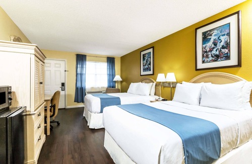 Madison Hotel | Days Inn by Wyndham Madison