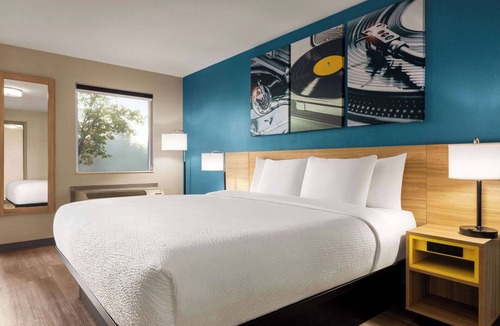 Whitehaven Hotel | Days Inn by Wyndham Memphis at Graceland