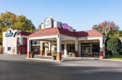 Whitehaven Hotel | Days Inn by Wyndham Memphis at Graceland