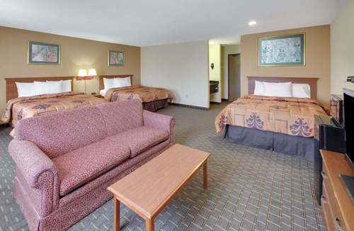 Mesquite Hotel | Days Inn by Wyndham Mesquite Rodeo TX