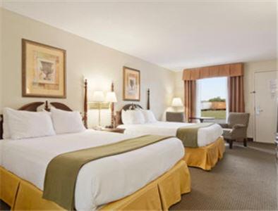 Metter Hotel | Days Inn by Wyndham Metter