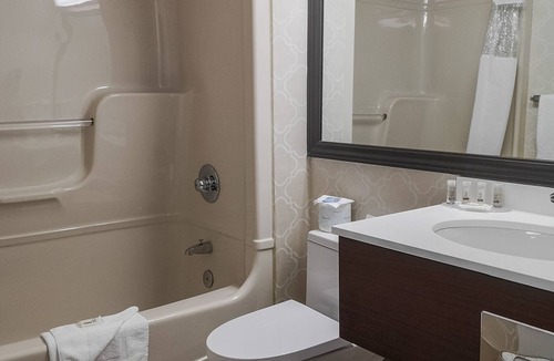Miramichi Hotel | Days Inn by Wyndham Miramichi NB