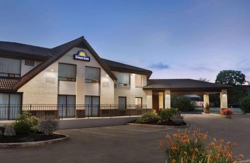 Miramichi Hotel | Days Inn by Wyndham Miramichi NB