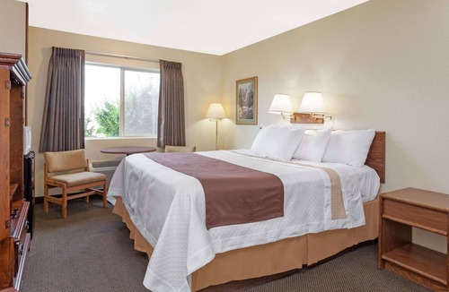 Wye Hotel | Days Inn by Wyndham Missoula Airport