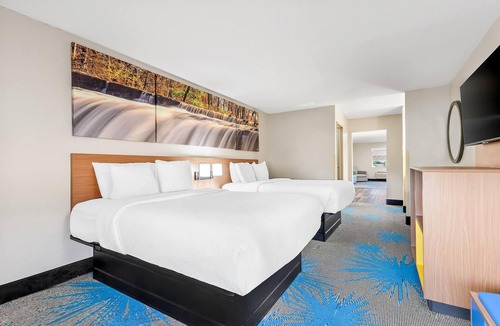 Mitchell Hotel | Days Inn by Wyndham Mitchell SD