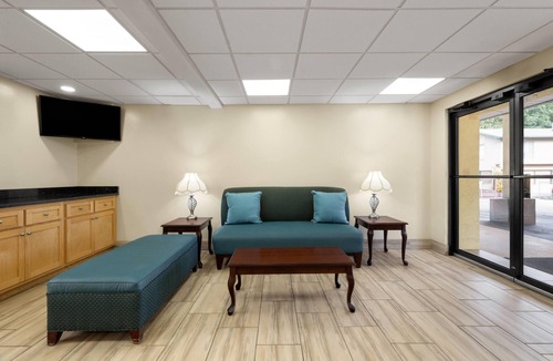 Murphy Hotel | Days Inn by Wyndham Murphy