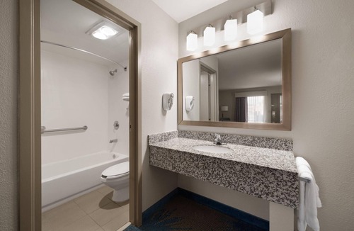Murphy Hotel | Days Inn by Wyndham Murphy