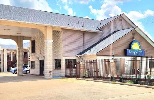 Navasota Hotel | Days Inn by Wyndham Navasota