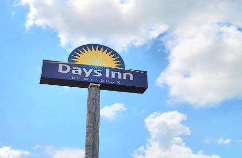Navasota Hotel | Days Inn by Wyndham Navasota