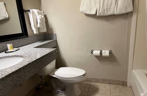 Norman Hotel | Days Inn by Wyndham Norman