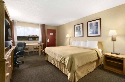 Central Oklahoma City Hotel | Days Inn by Wyndham Oklahoma City Fairground