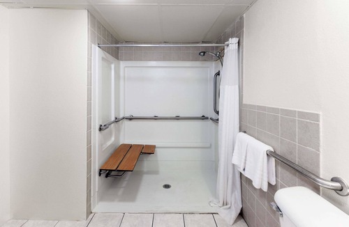 Central Oklahoma City Hotel | Days Inn by Wyndham Oklahoma City Fairground