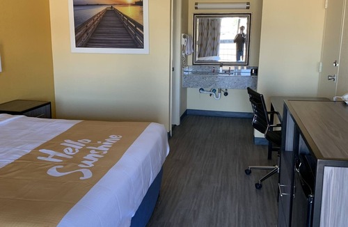 Okmulgee Hotel | Days Inn by Wyndham Okmulgee
