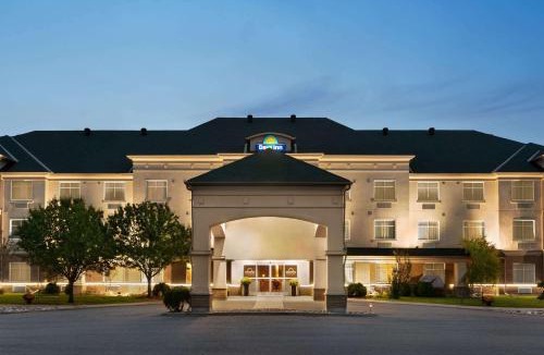 Ottawa Division Hotel | Days Inn by Wyndham Ottawa Airport