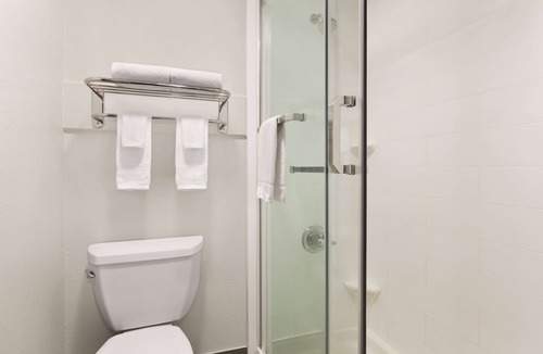 Paris Hotel | Days Inn by Wyndham Paris