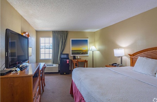 Pauls Valley Hotel | Days Inn by Wyndham Pauls Valley