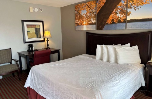 Pittsburg Hotel | Days Inn by Wyndham Pittsburg KS