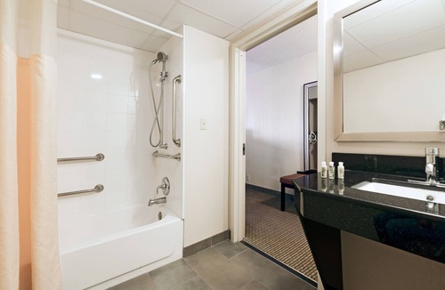 Plattsburgh Hotel | Days Inn by Wyndham Plattsburgh