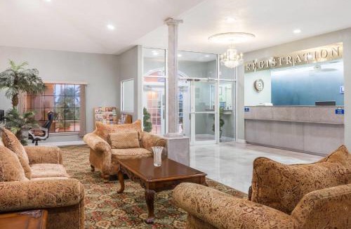 Portland Hotel | Days Inn by Wyndham Portland/Corpus Christi