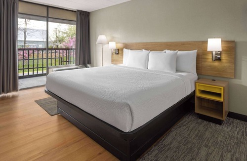 Pottstown Hotel | Days Inn by Wyndham Pottstown