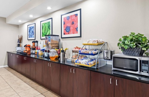 Rockdale Hotel | Days Inn by Wyndham Rockdale Texas