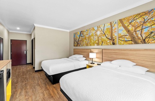 Rockdale Hotel | Days Inn by Wyndham Rockdale Texas