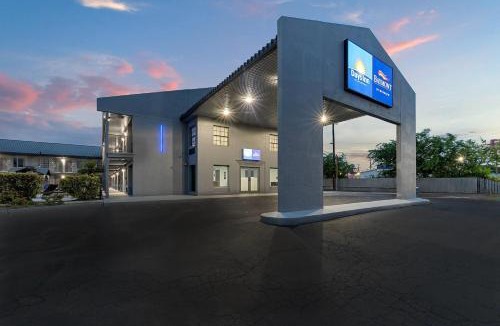 San Antonio Hotel | Days Inn by Wyndham San Antonio Near Lackland AFB