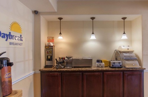 Shenandoah Hotel | Days Inn by Wyndham Shenandoah