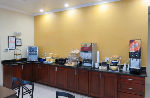 West San Antonio Hotel | Days Inn by Wyndham San Antonio Northwest/Seaworld
