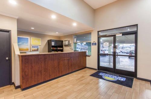 El Cajon Hotel | Days Inn by Wyndham San Diego-East/El Cajon