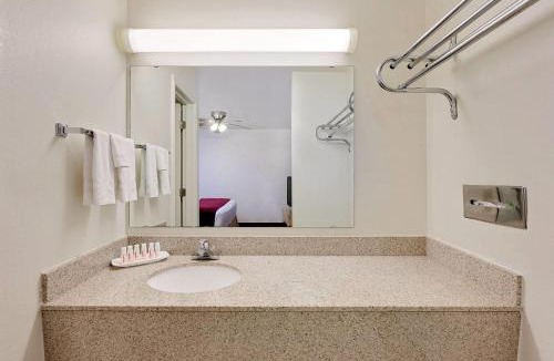 San Angelo Hotel | Days Inn by Wyndham San Angelo