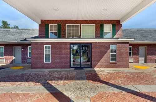 Savannah Hotel | Days Inn by Wyndham Savannah