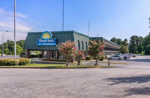 Seneca Hotel | Days Inn by Wyndham Seneca-Clemson
