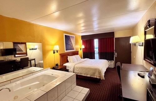 Seymour Hotel | Days Inn by Wyndham Seymour