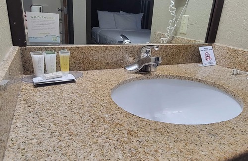 Sheridan Hotel | Days Inn by Wyndham Sheridan