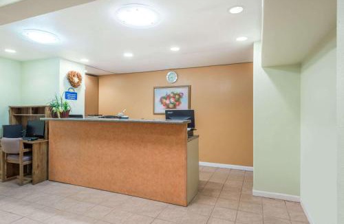 Polvadera Hotel | Days Inn by Wyndham Socorro