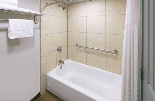 Fort Worth Hotel | Days Inn by Wyndham South Fort Worth