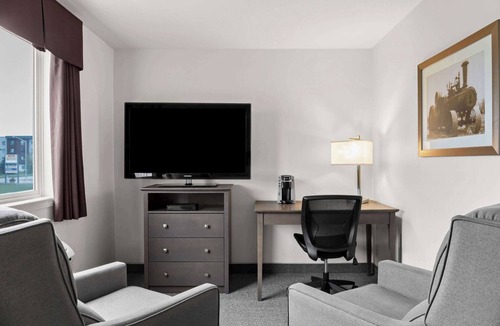Steinbach Hotel | Days Inn by Wyndham Steinbach