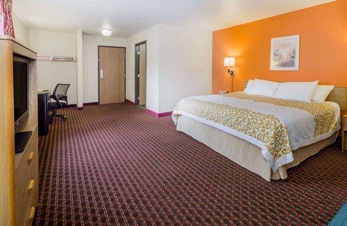 Stoughton Hotel | Days Inn by Wyndham Stoughton WI.