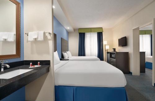 Silver Lake Hotel | Days Inn by Wyndham Tamworth