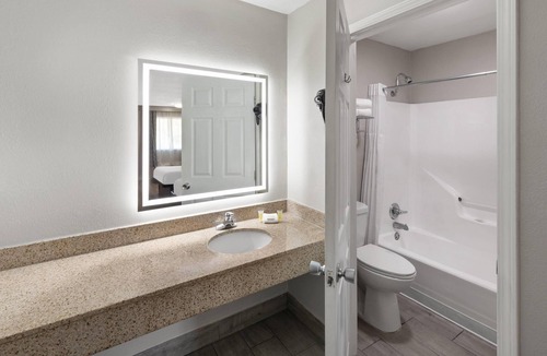 Temple Hotel | Days Inn by Wyndham Temple