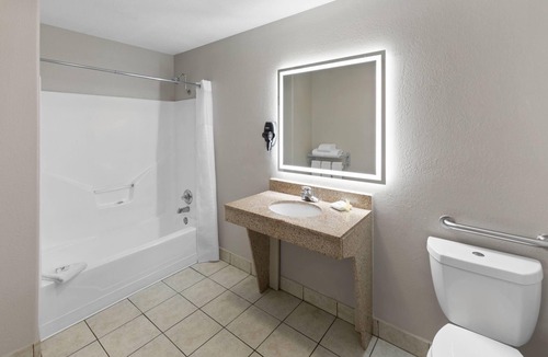 Temple Hotel | Days Inn by Wyndham Temple