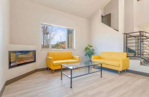 Thornton Hotel | Days Inn by Wyndham Thornton