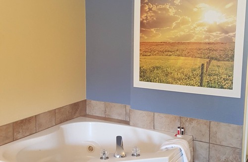 Trenton Hotel | Days Inn by Wyndham Trenton