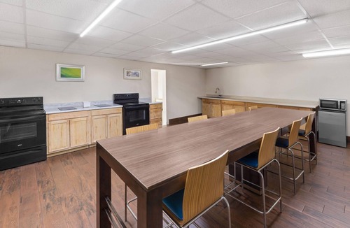 Aransas Pass Hotel | Days Inn by Wyndham Aransas Pass